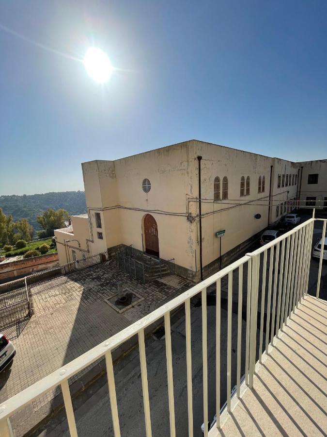 Casa Crispi Hotel Noto Exterior photo
