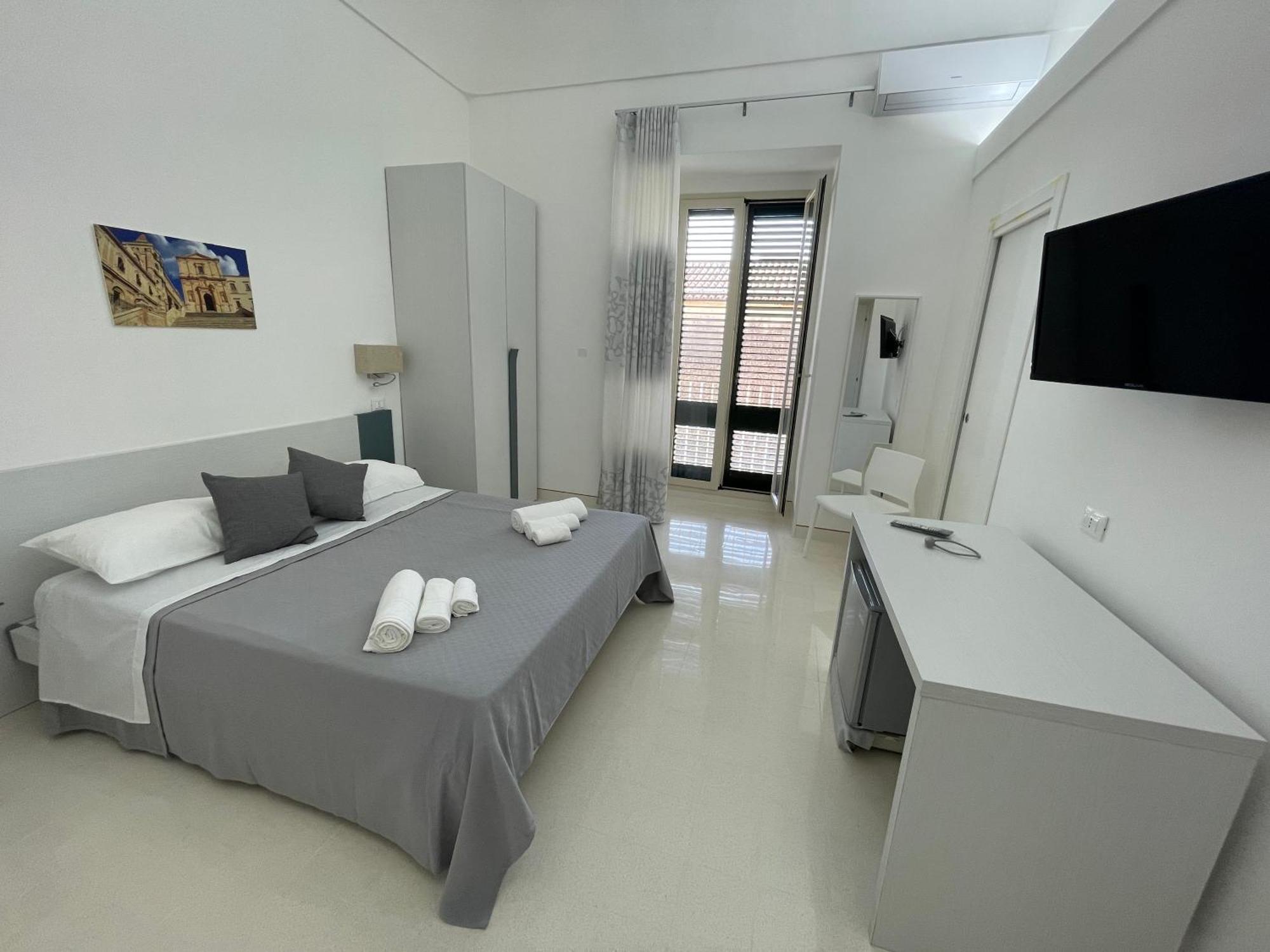 Casa Crispi Hotel Noto Exterior photo